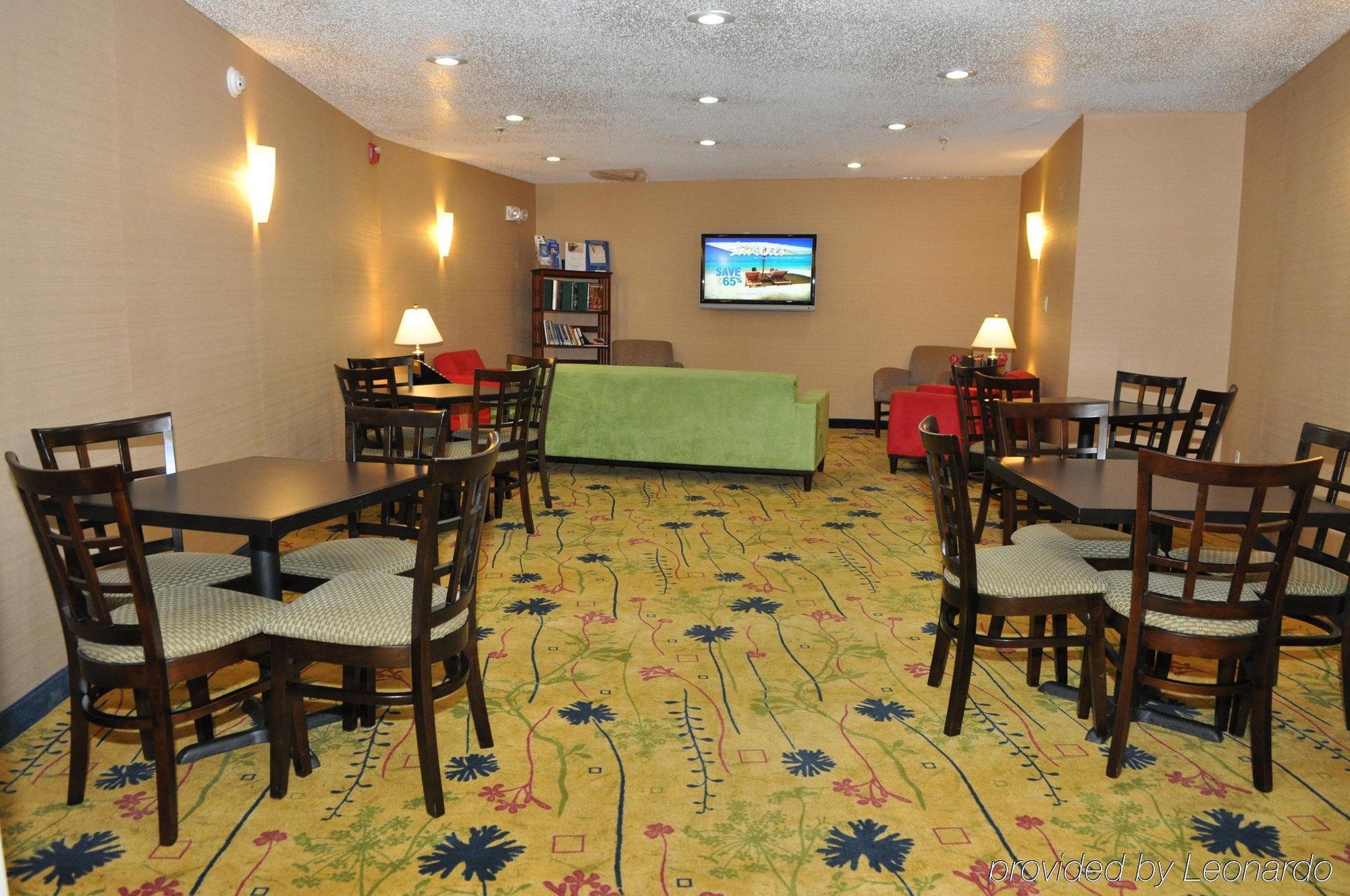 Ramada By Wyndham Santa Fe Hotel Restaurante foto