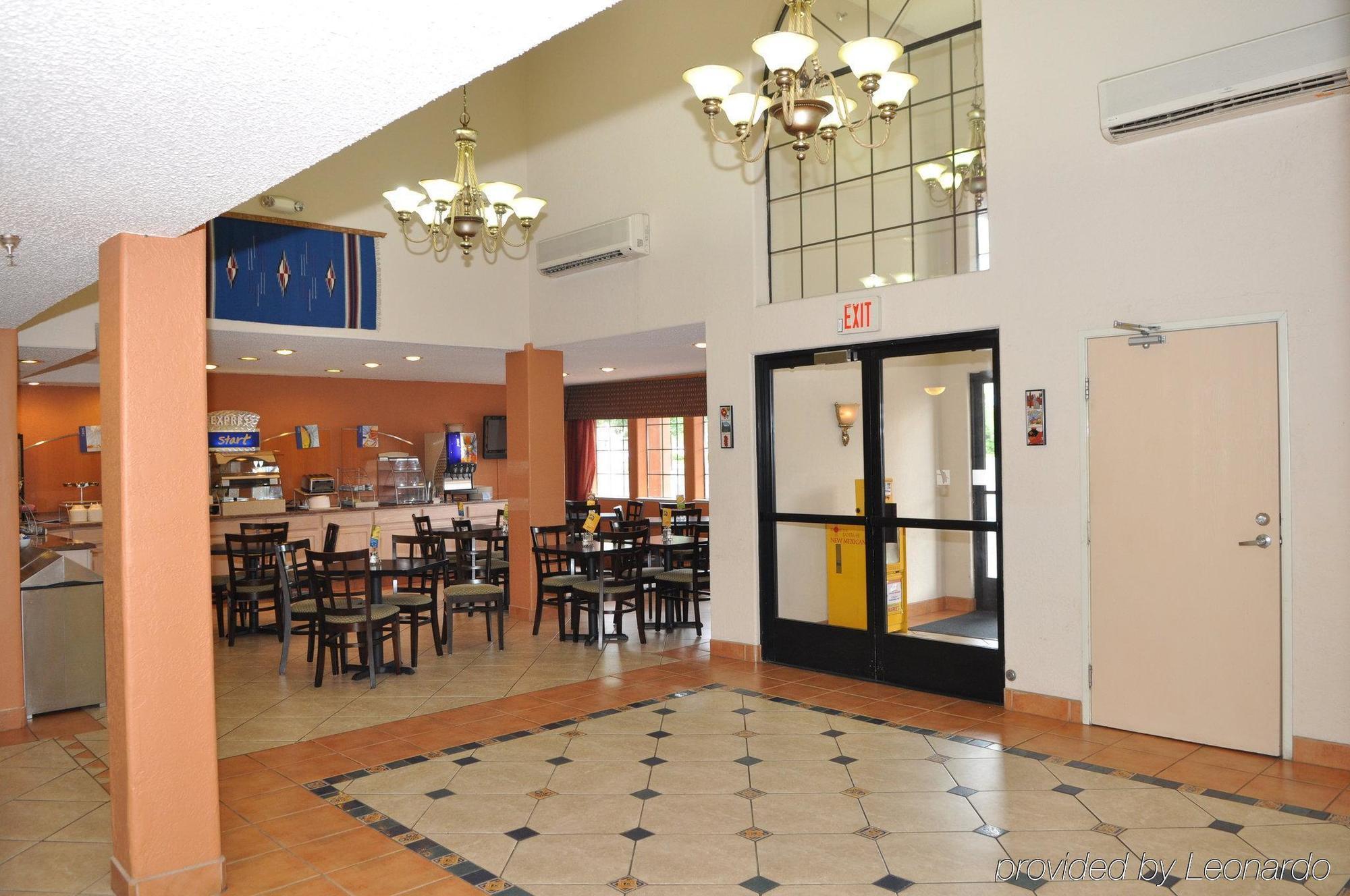 Ramada By Wyndham Santa Fe Hotel Restaurante foto
